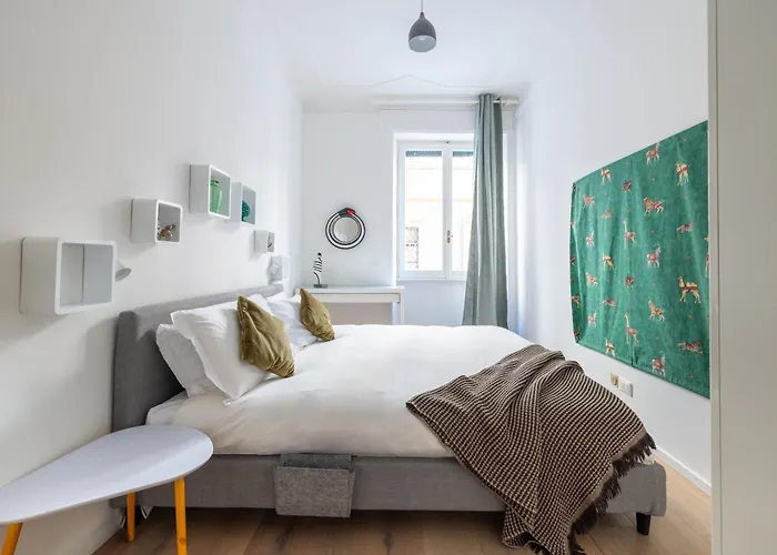 Urban Chic 2 Bedroom Vatican Escape Roma